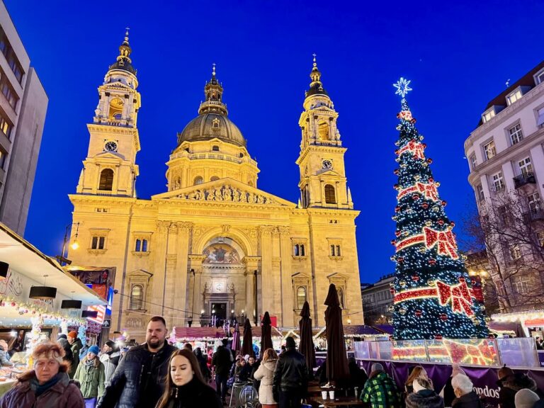 budapest christmas market 768x576